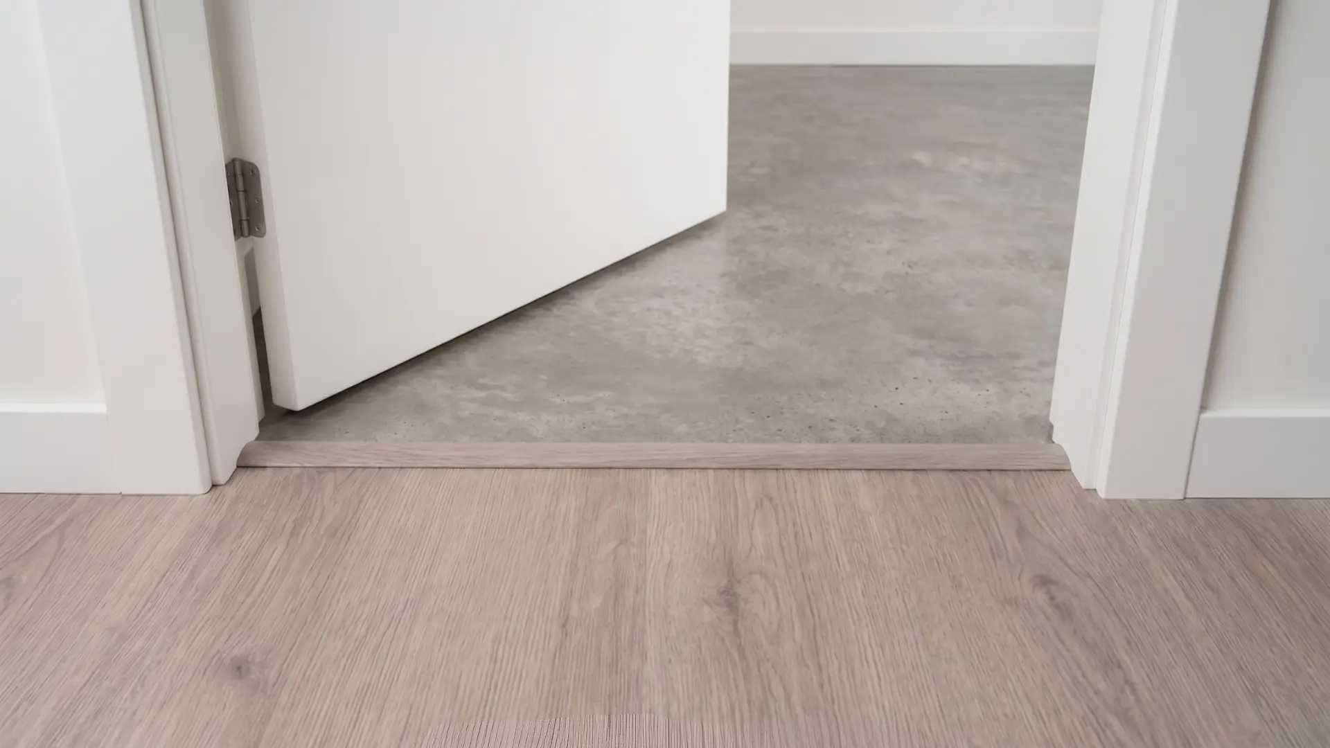 Perfis e Frisos de Acabamento para Ambientes Elegantes